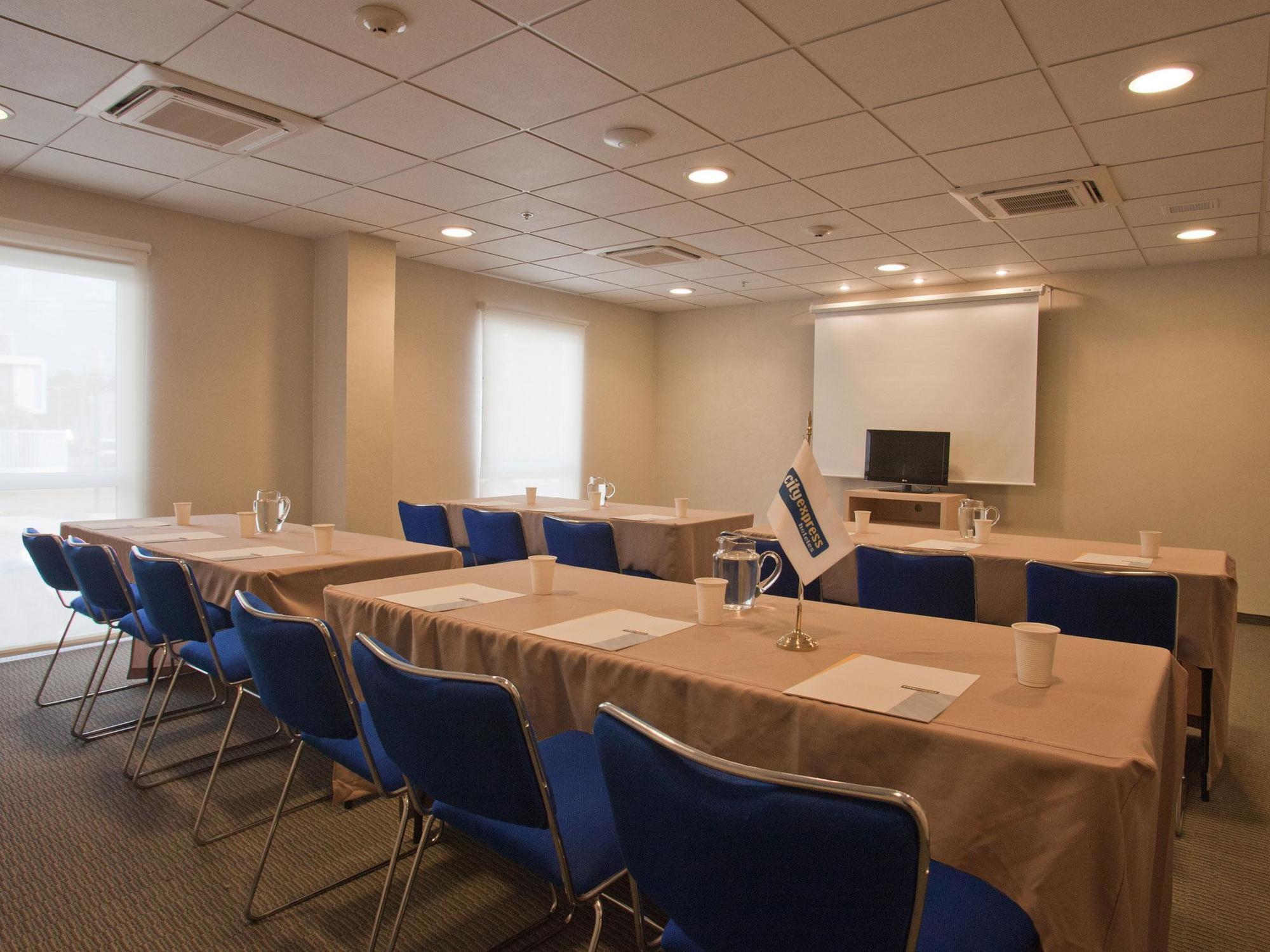 City Express By Marriott Manzanillo Exterior foto